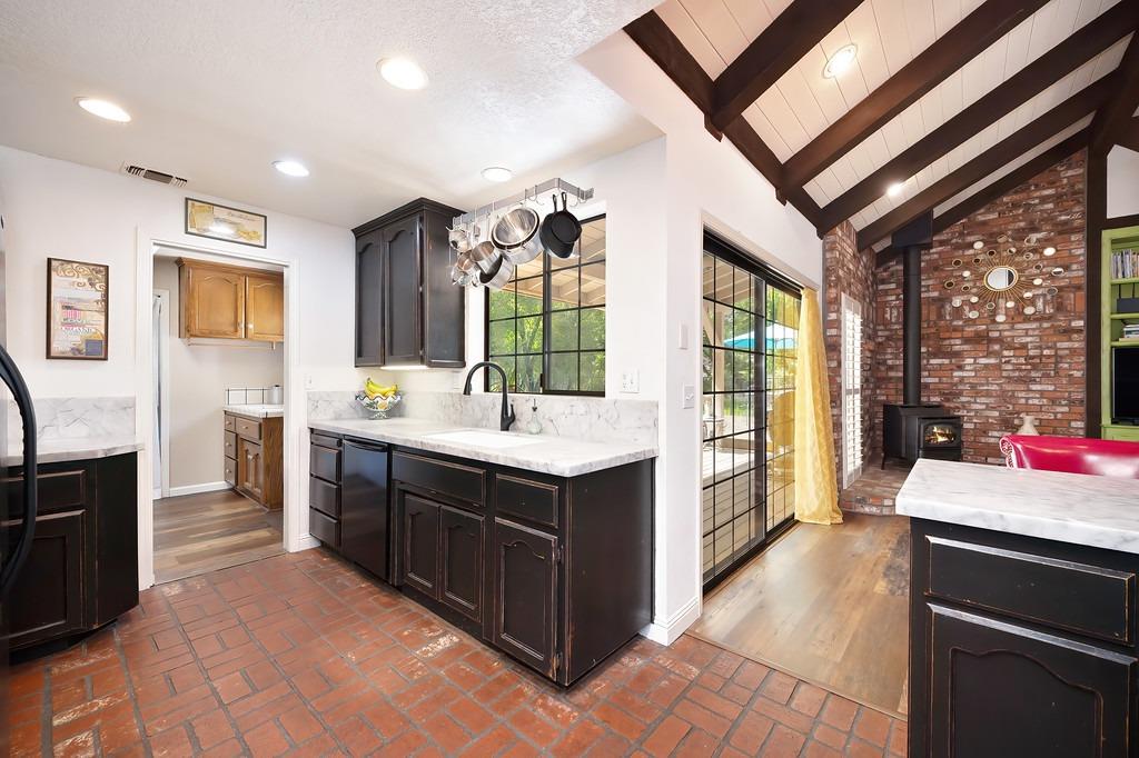 Detail Gallery Image 14 of 51 For 6542 via Sereno, Rancho Murieta,  CA 95683 - 4 Beds | 3 Baths