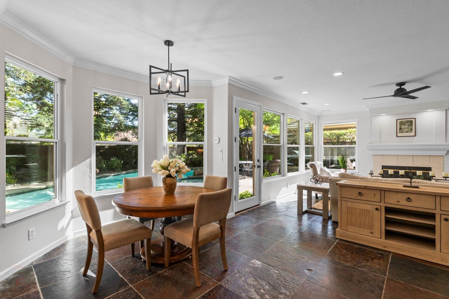 Detail Gallery Image 30 of 84 For 4583 Pine Valley Cir, Stockton,  CA 95219 - 5 Beds | 4 Baths