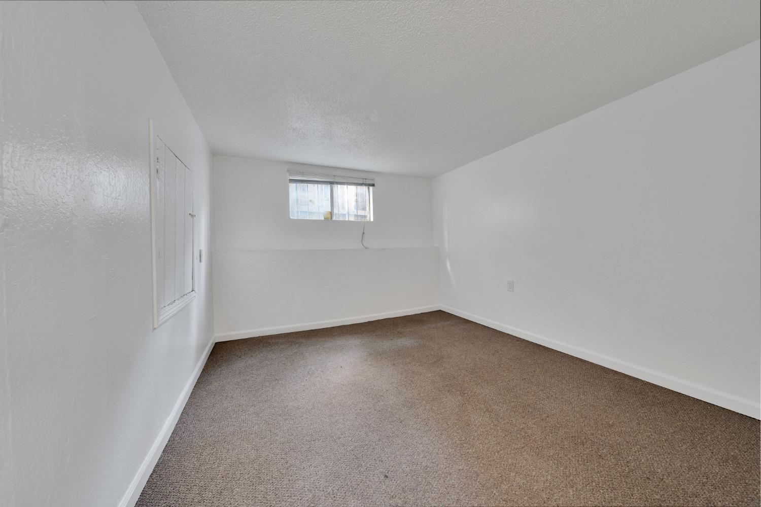 Detail Gallery Image 67 of 84 For 915 30th, Sacramento,  CA 95816 - 5 Beds | 2 Baths