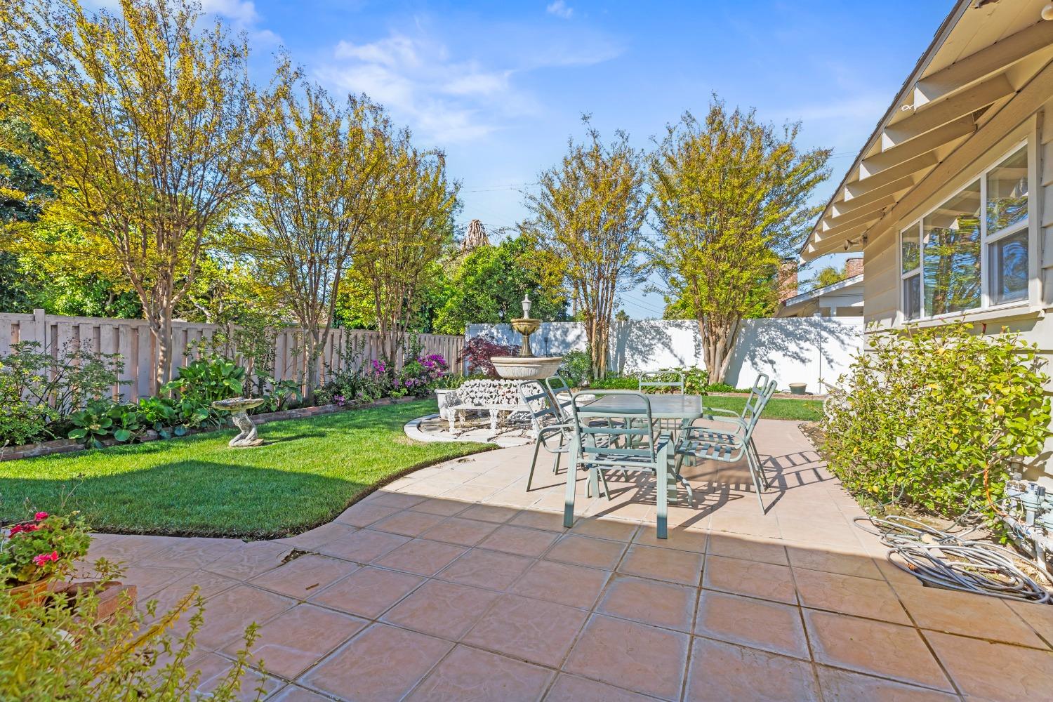 Detail Gallery Image 33 of 44 For 402 Northwood Dr, Modesto,  CA 95350 - 3 Beds | 2/1 Baths