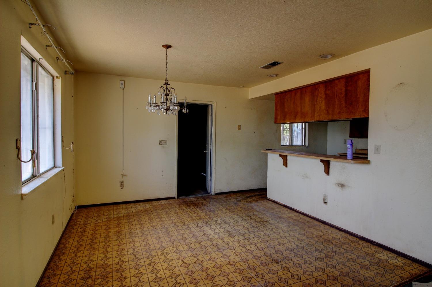 Hickory Avenue, Livingston, California image 13