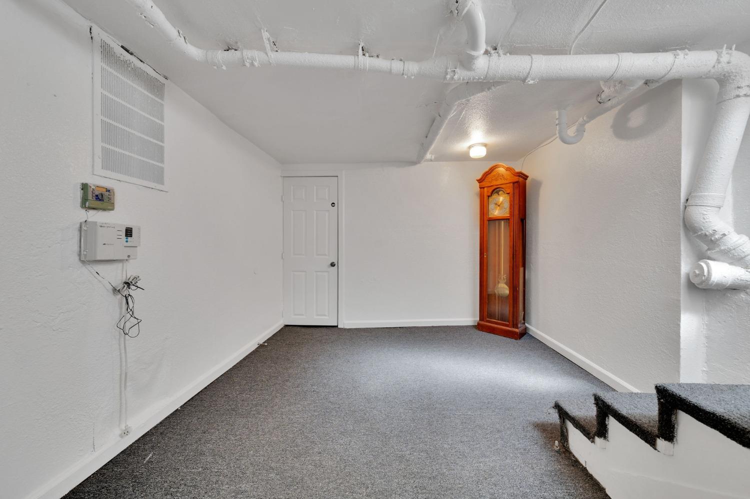 Detail Gallery Image 65 of 84 For 915 30th, Sacramento,  CA 95816 - 5 Beds | 2 Baths
