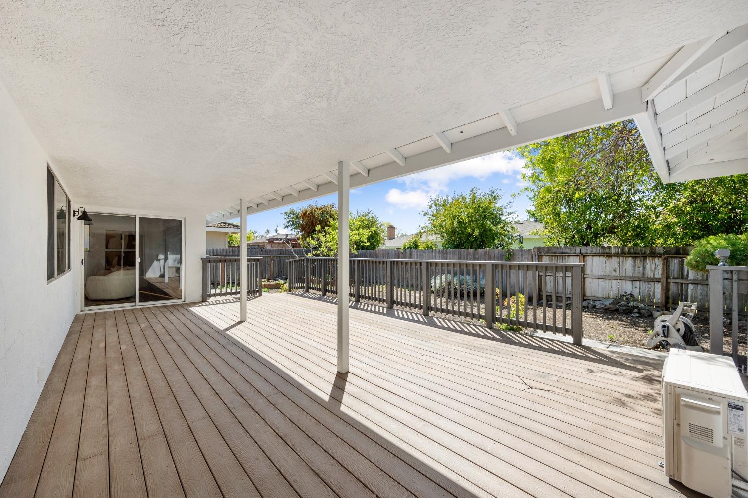 Detail Gallery Image 37 of 46 For 7382 Alma Vista Way, Sacramento,  CA 95831 - 4 Beds | 2/1 Baths