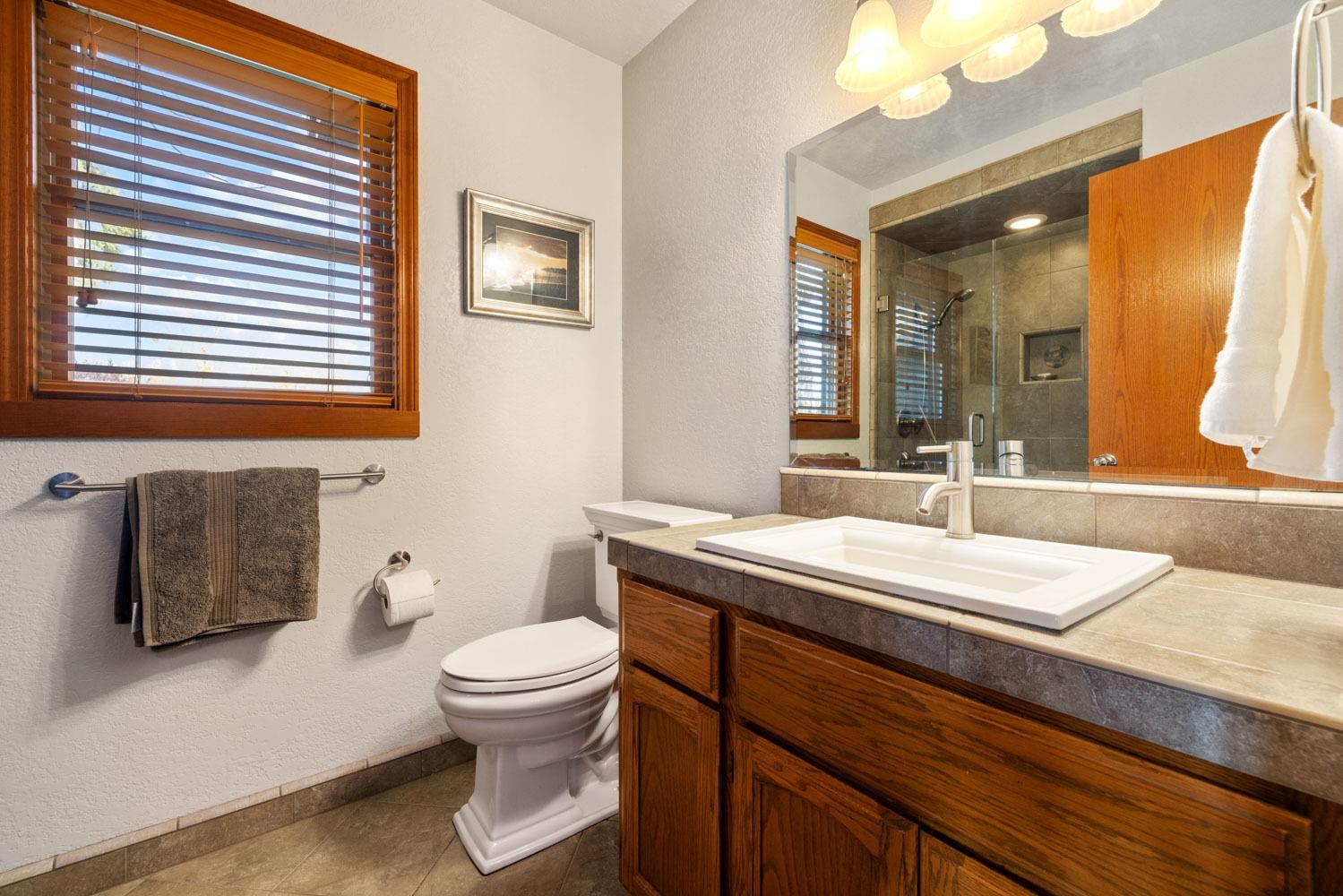 Detail Gallery Image 26 of 61 For 19909 E Comstock Road, Linden,  CA 95236 - 3 Beds | 3 Baths