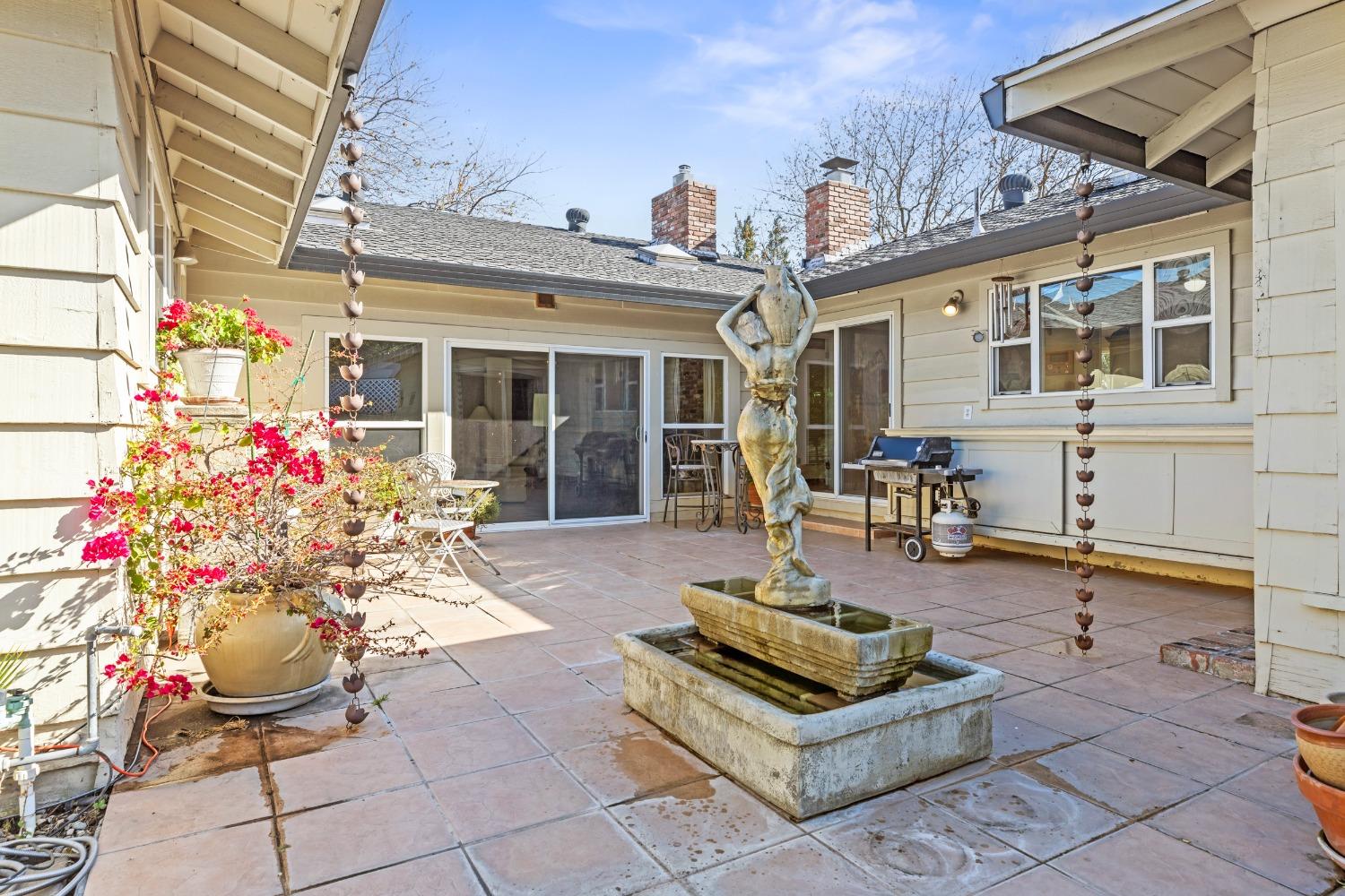 Detail Gallery Image 32 of 44 For 402 Northwood Dr, Modesto,  CA 95350 - 3 Beds | 2/1 Baths