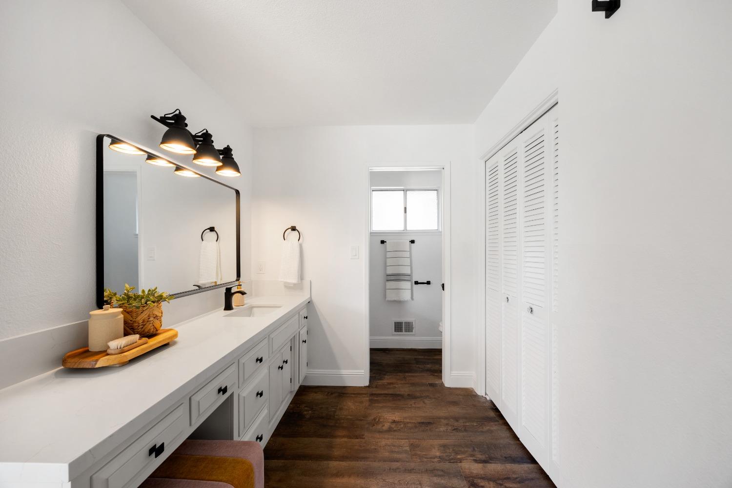 Detail Gallery Image 30 of 46 For 7382 Alma Vista Way, Sacramento,  CA 95831 - 4 Beds | 2/1 Baths