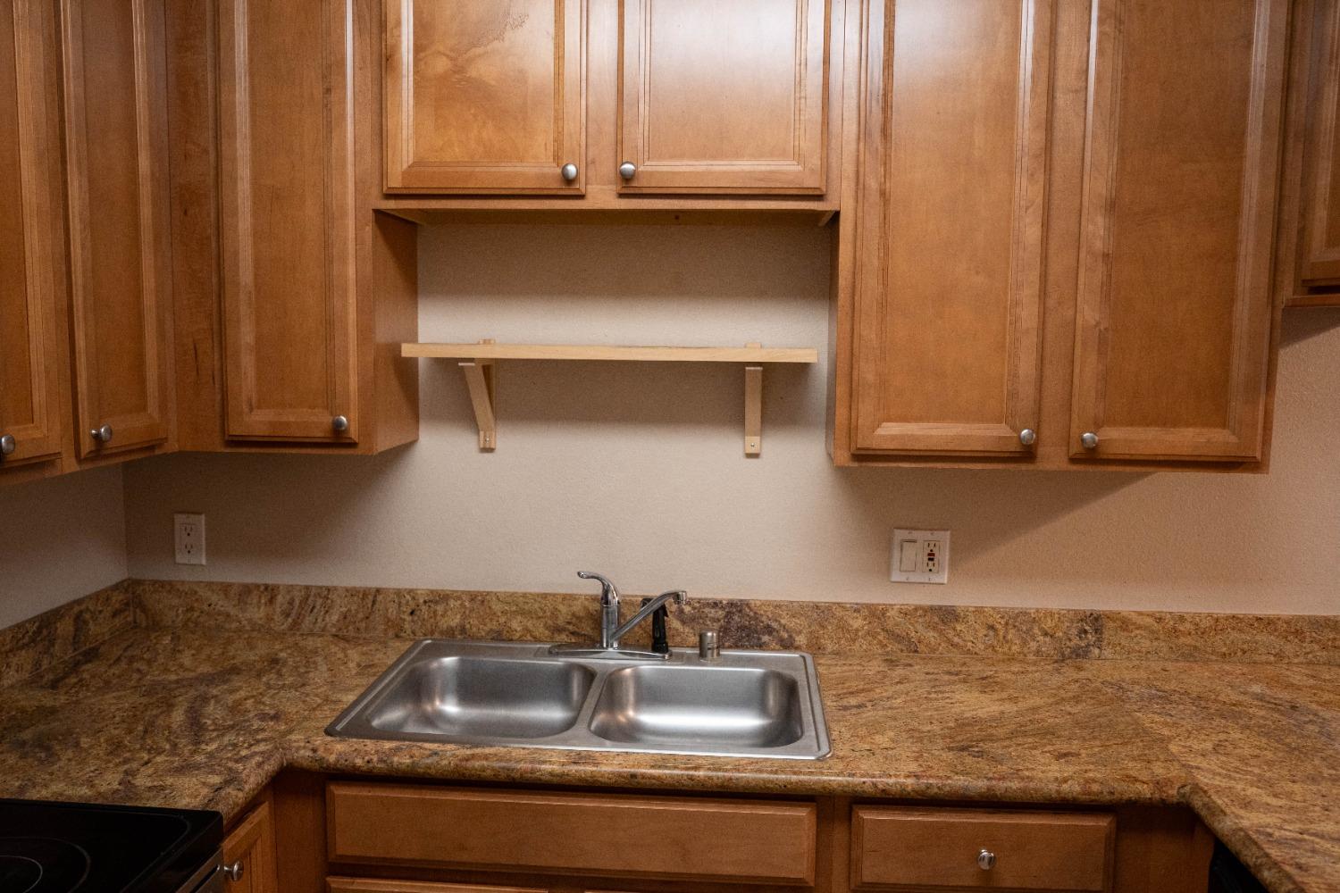 Photo #3: 225042124 Listing 