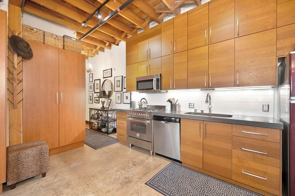 Detail Gallery Image 13 of 34 For 1725 14th St #208,  Sacramento,  CA 95811 - 1 Beds | 1 Baths