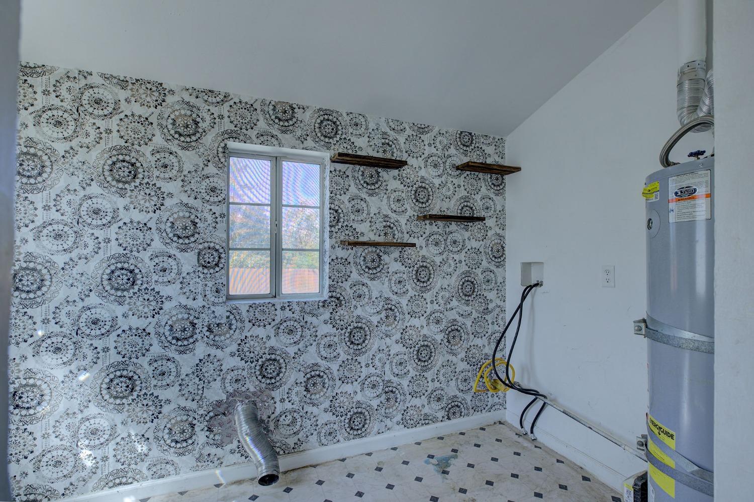 Detail Gallery Image 14 of 22 For 2515 Colfax St, Sacramento,  CA 95815 - 2 Beds | 1 Baths
