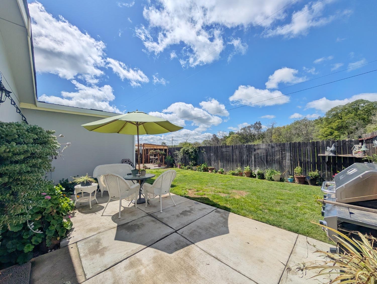 Detail Gallery Image 4 of 63 For 5829 W Park Dr, Ione,  CA 95640 - 2 Beds | 2 Baths