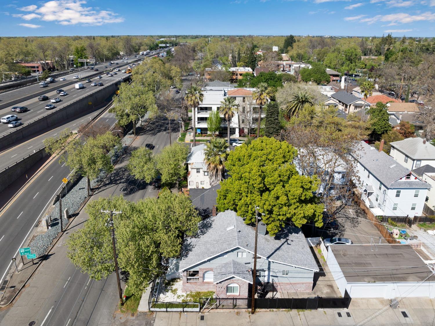Detail Gallery Image 75 of 84 For 915 30th, Sacramento,  CA 95816 - 5 Beds | 2 Baths