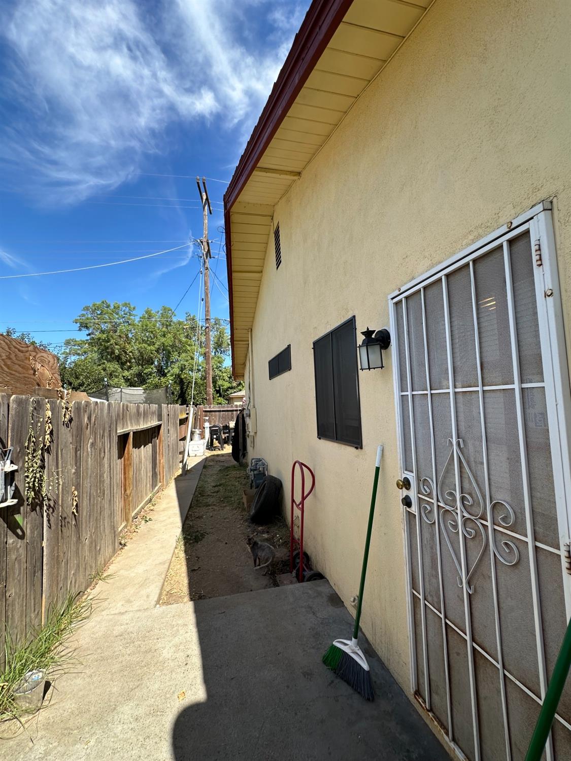Detail Gallery Image 26 of 28 For 1016 Roselawn Ave, Modesto,  CA 95351 - – Beds | – Baths