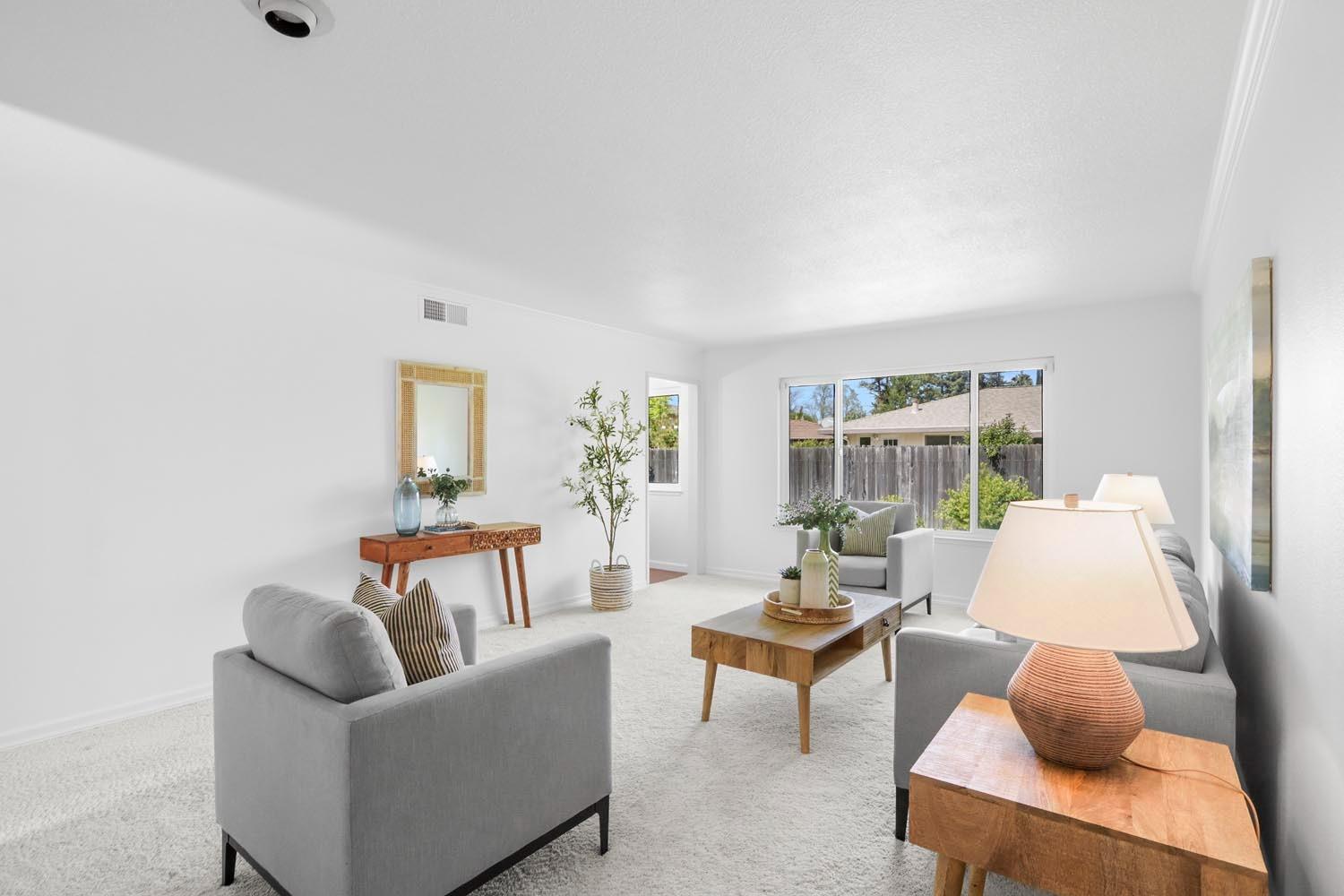Detail Gallery Image 8 of 52 For 6392 Gloria Dr, Sacramento,  CA 95831 - 3 Beds | 2 Baths