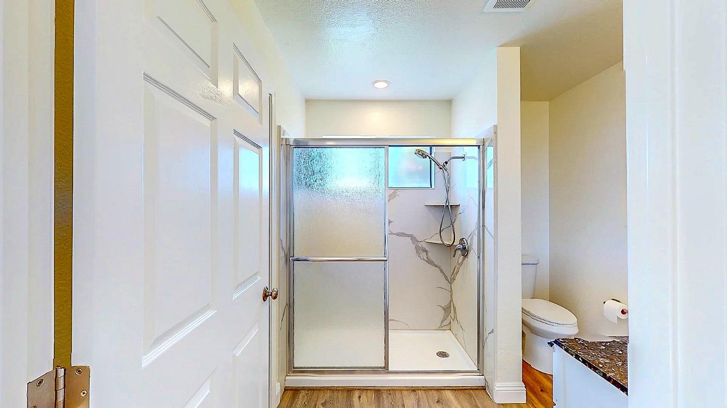 Detail Gallery Image 28 of 50 For 1324 Moffett Rd, Modesto,  CA 95351 - 5 Beds | 3 Baths