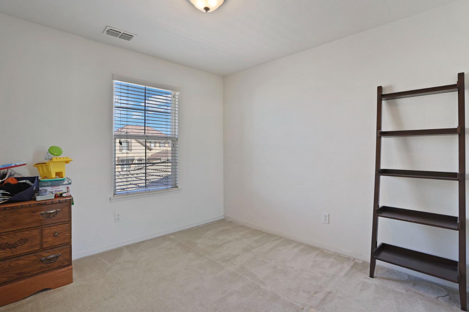 Detail Gallery Image 33 of 42 For 362 Craftsman Dr, Lathrop,  CA 95330 - 4 Beds | 2/1 Baths
