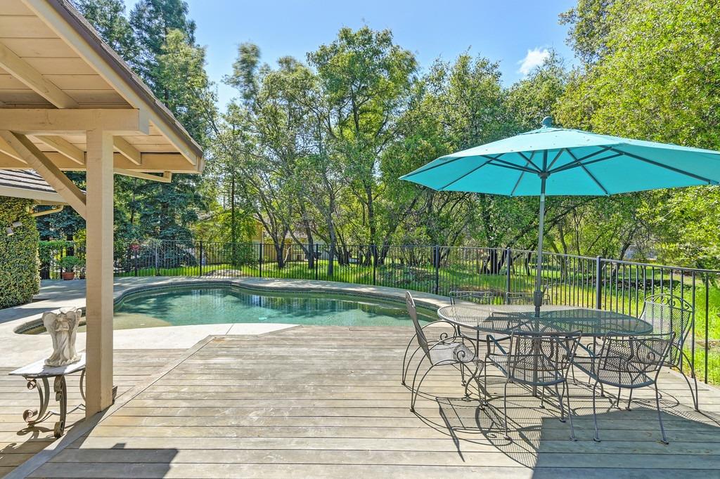 Detail Gallery Image 40 of 51 For 6542 via Sereno, Rancho Murieta,  CA 95683 - 4 Beds | 3 Baths