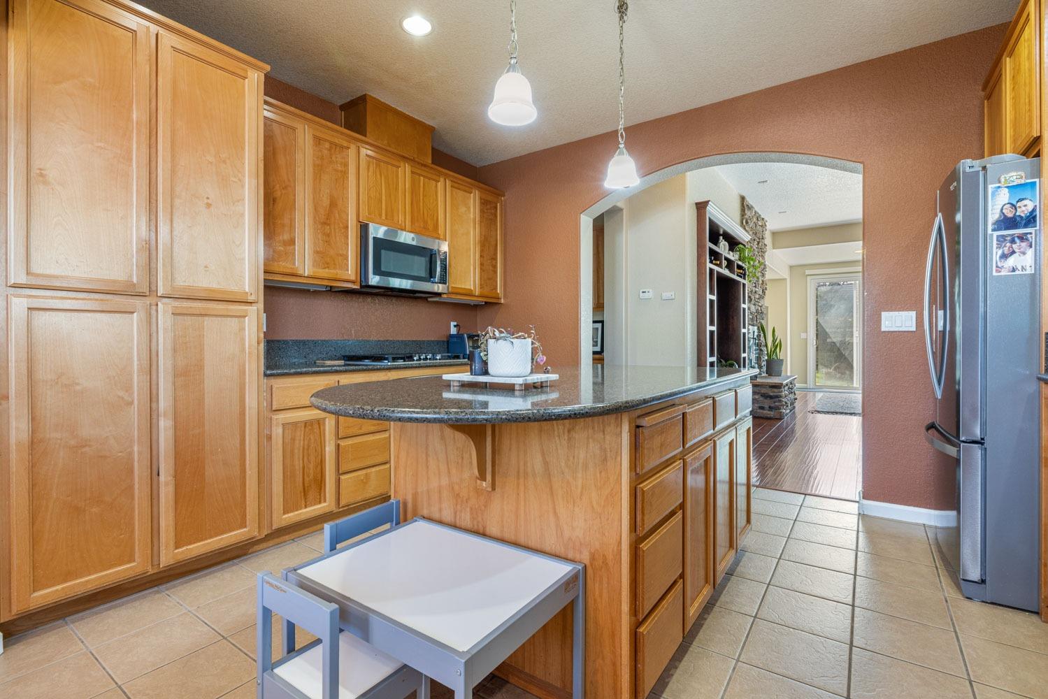 Detail Gallery Image 14 of 32 For 936 Heartland Dr, Manteca,  CA 95337 - 3 Beds | 2 Baths