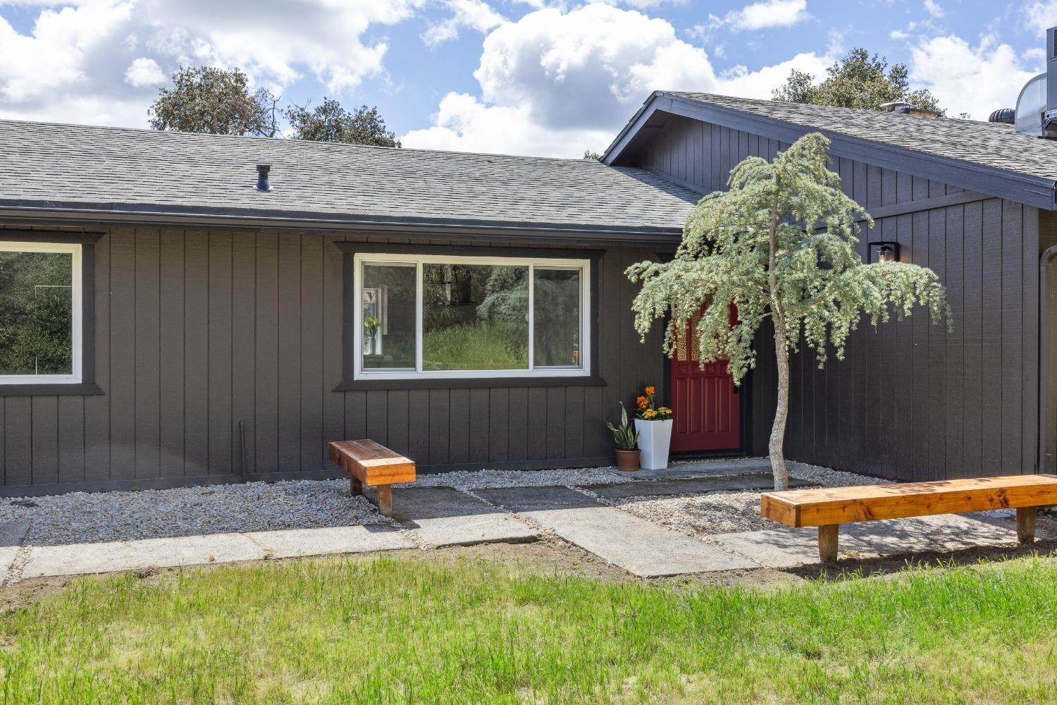 Detail Gallery Image 2 of 46 For 9098 San Gabriel Rd, Atascadero,  CA 93422 - 4 Beds | 2 Baths
