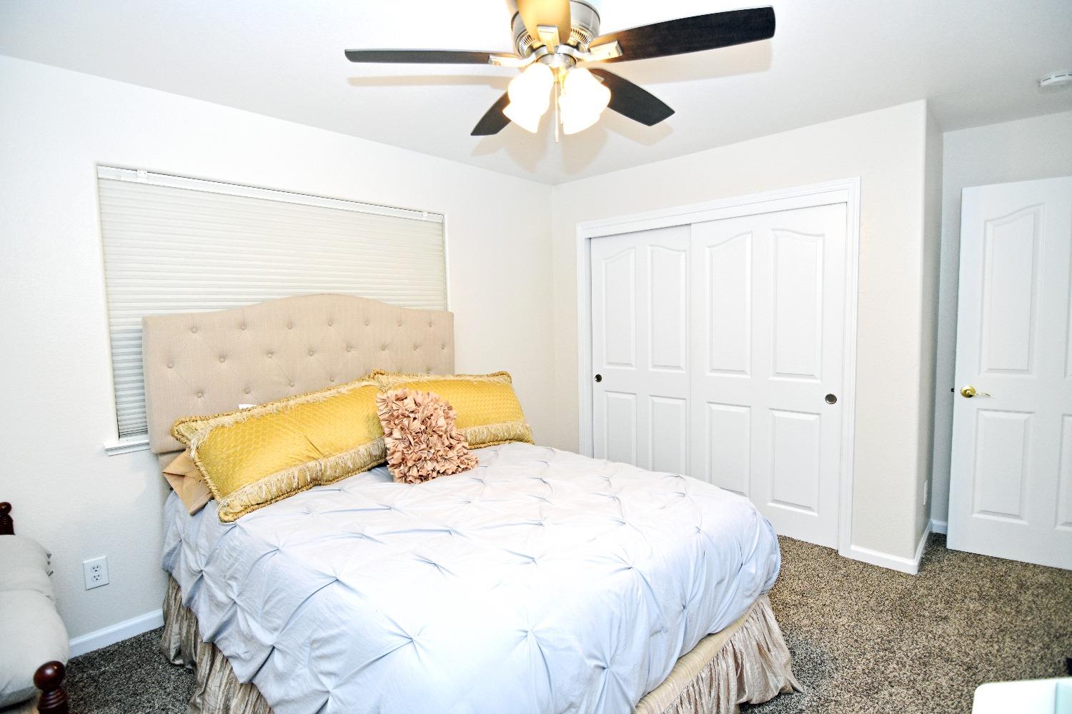 Detail Gallery Image 42 of 62 For 1945 Foxtail Ct, Turlock,  CA 95382 - 4 Beds | 3/1 Baths