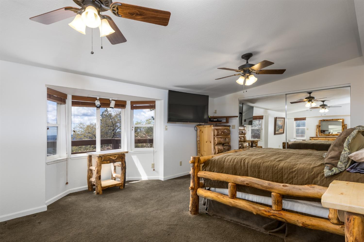 Stephanie Court, Somerset, California image 8