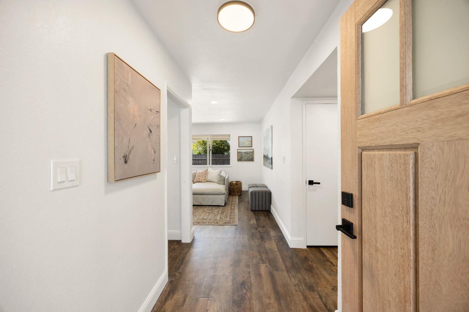 Detail Gallery Image 7 of 46 For 7382 Alma Vista Way, Sacramento,  CA 95831 - 4 Beds | 2/1 Baths