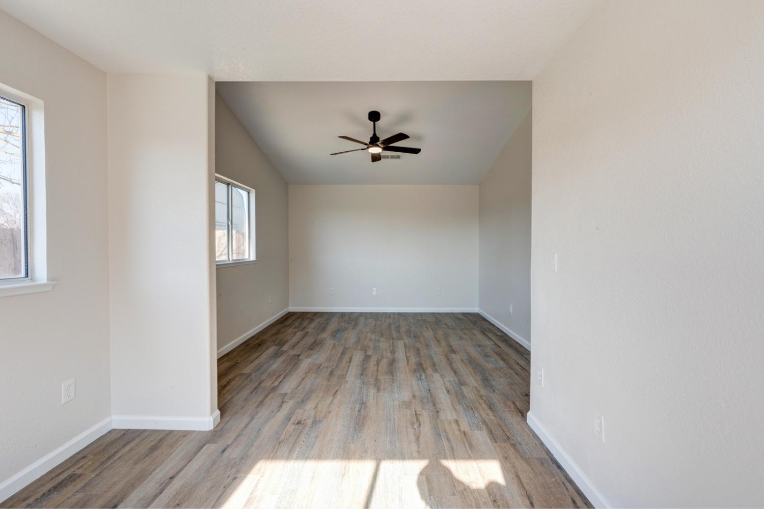 Detail Gallery Image 32 of 40 For 2717 Cowden Ave, Merced,  CA 95348 - 3 Beds | 2 Baths