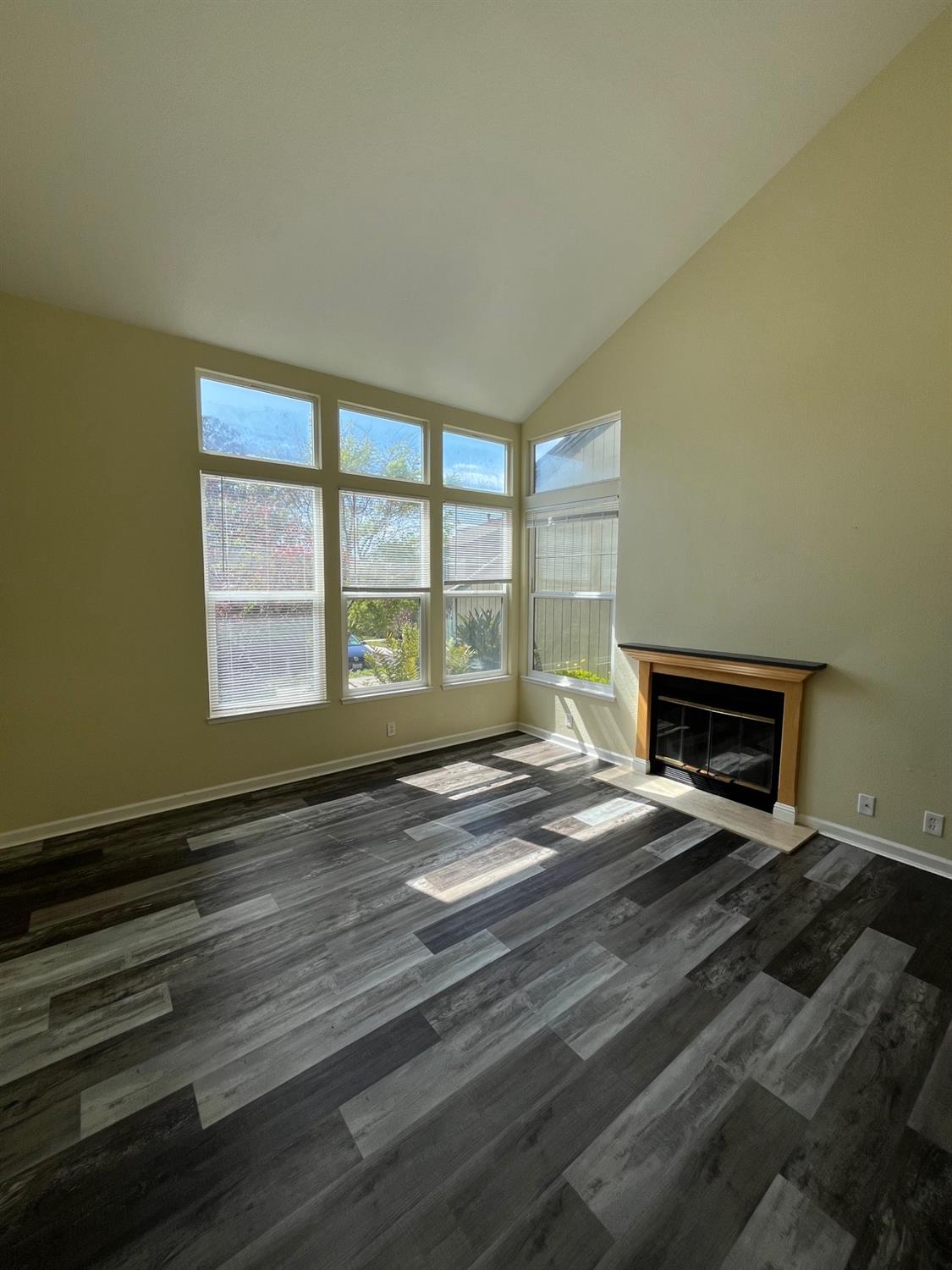Detail Gallery Image 3 of 31 For 2769 Subec Ln, Soquel,  CA 95073 - 3 Beds | 1/1 Baths