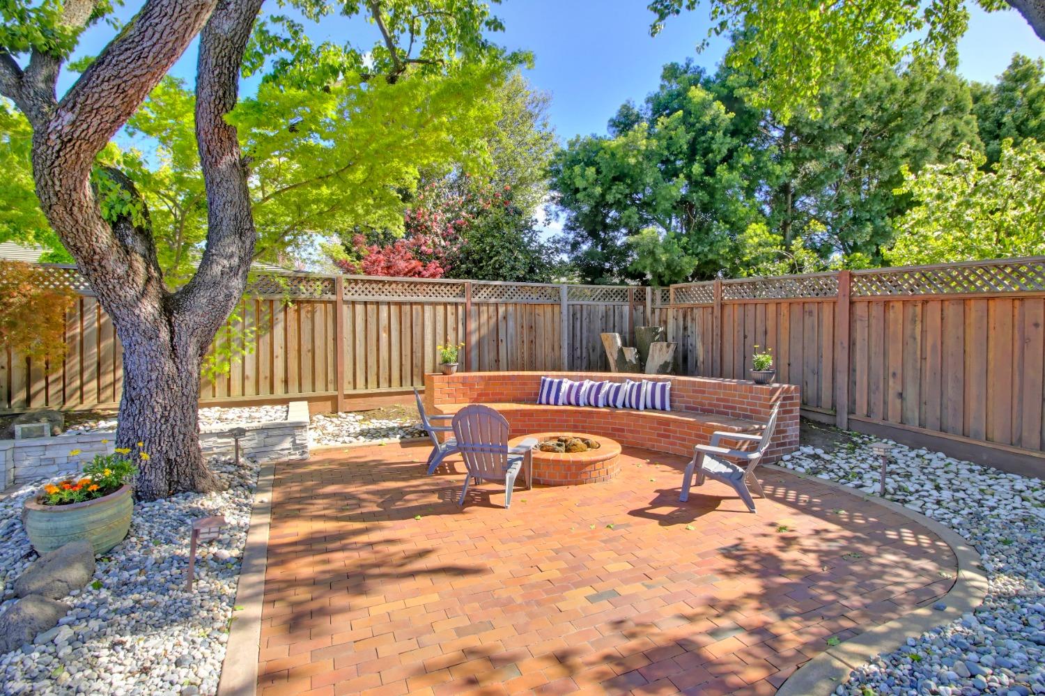Detail Gallery Image 52 of 61 For 3950 American River Dr, Sacramento,  CA 95864 - 5 Beds | 3 Baths