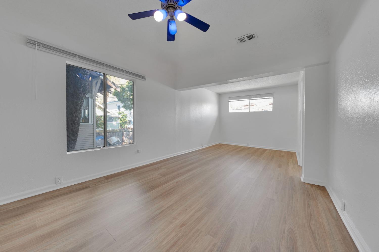 Detail Gallery Image 41 of 84 For 915 30th, Sacramento,  CA 95816 - 5 Beds | 2 Baths