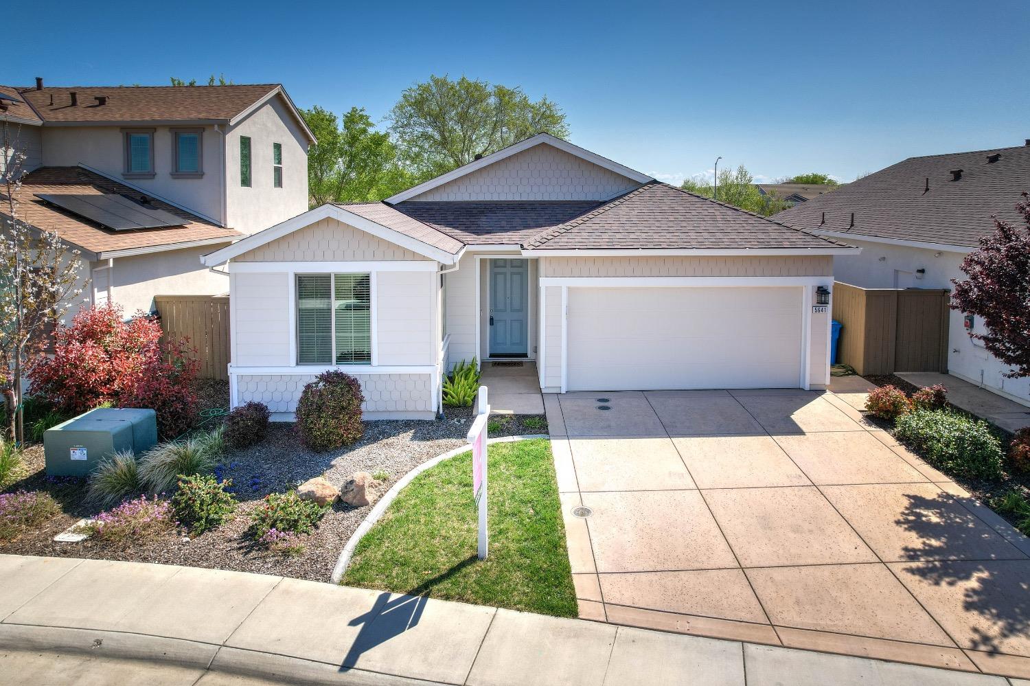Detail Gallery Image 1 of 34 For 5641 Cobbler Ln, Linda,  CA 95901 - 3 Beds | 2 Baths