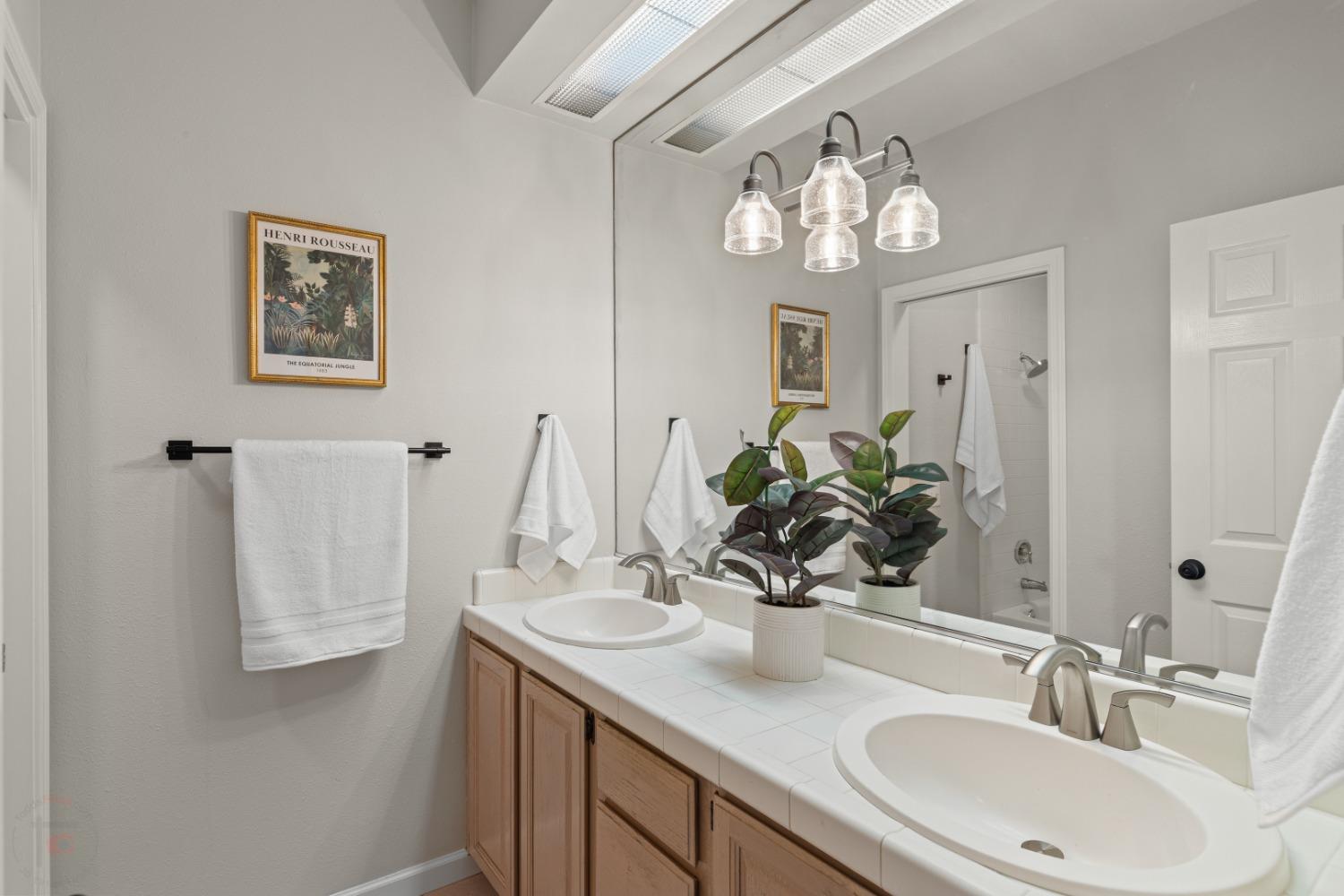 Detail Gallery Image 69 of 84 For 4583 Pine Valley Cir, Stockton,  CA 95219 - 5 Beds | 4 Baths