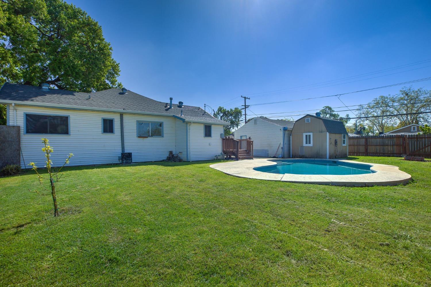 Detail Gallery Image 22 of 22 For 2515 Colfax St, Sacramento,  CA 95815 - 2 Beds | 1 Baths