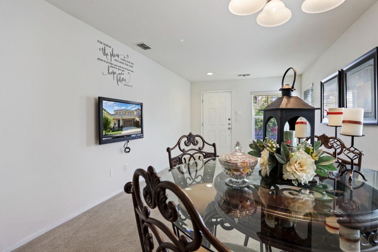 Detail Gallery Image 10 of 42 For 362 Craftsman Dr, Lathrop,  CA 95330 - 4 Beds | 2/1 Baths