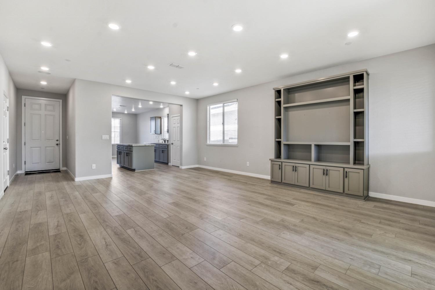Detail Gallery Image 3 of 34 For 5641 Cobbler Ln, Linda,  CA 95901 - 3 Beds | 2 Baths