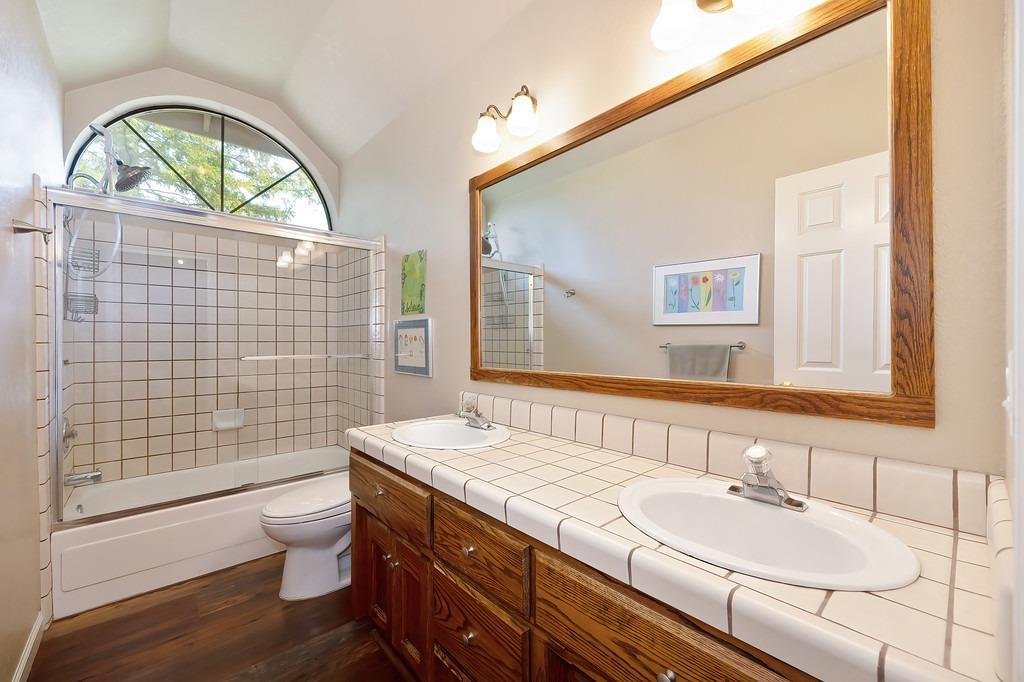 Detail Gallery Image 32 of 51 For 6542 via Sereno, Rancho Murieta,  CA 95683 - 4 Beds | 3 Baths