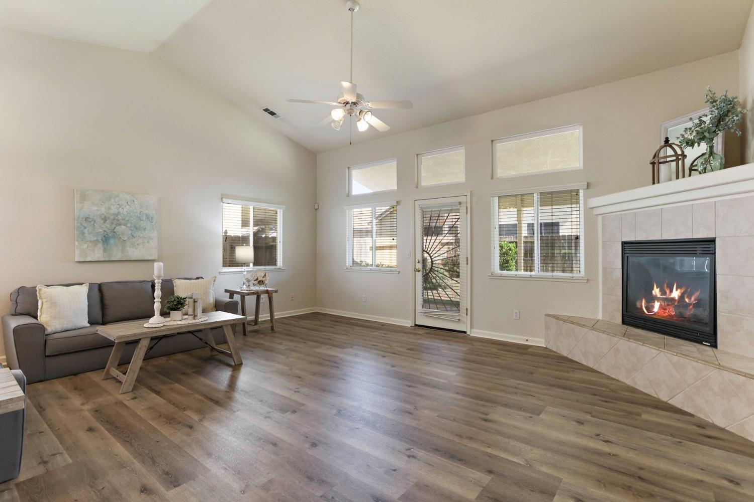 Detail Gallery Image 7 of 34 For 3752 Mountain View Rd, Turlock,  CA 95382 - 4 Beds | 2 Baths