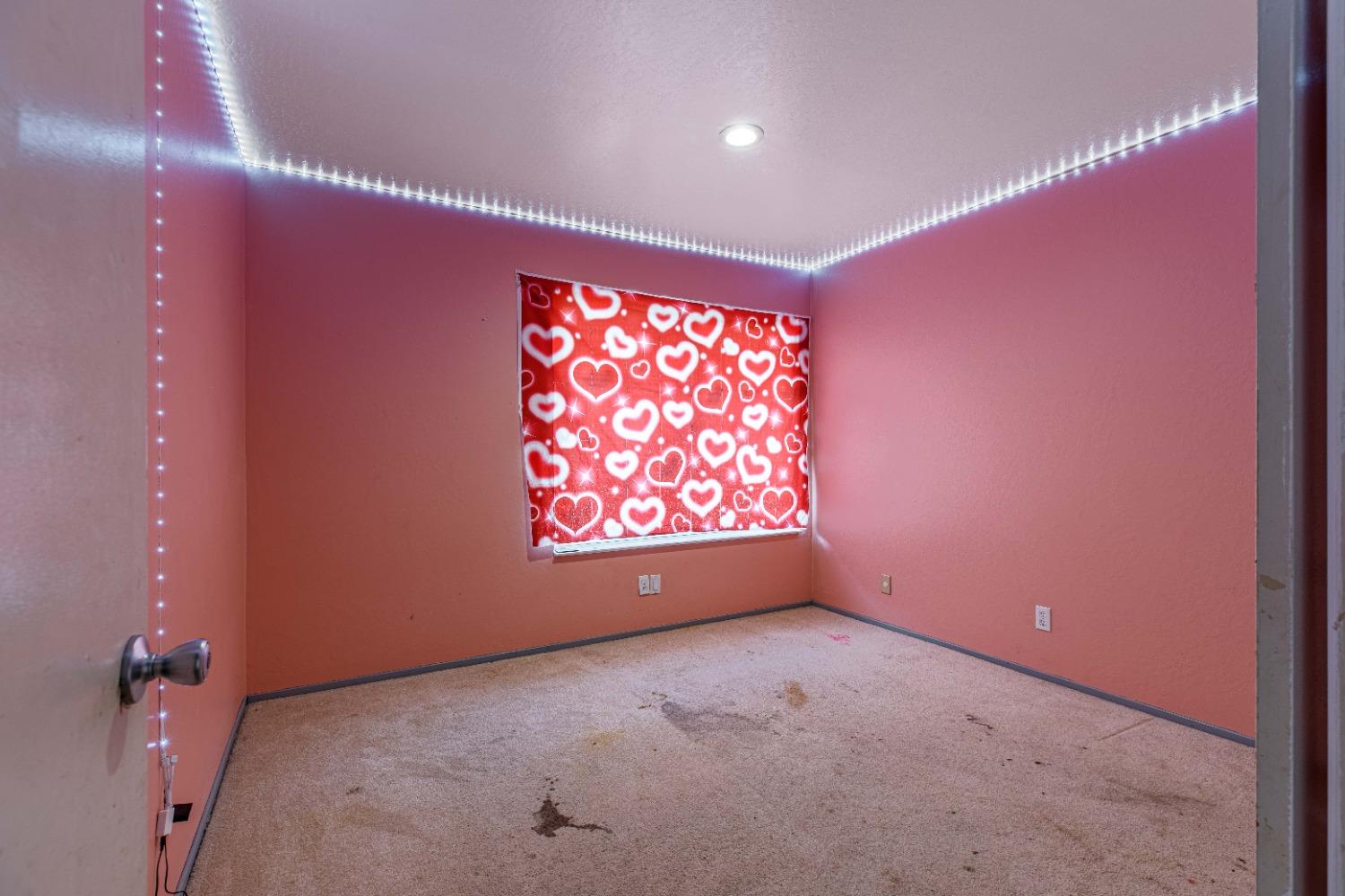 Detail Gallery Image 13 of 40 For 358 Conestoga Way, San Jose,  CA 95123 - 4 Beds | 2 Baths