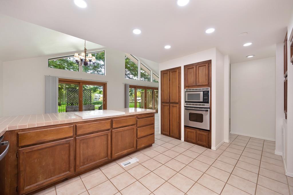 Detail Gallery Image 36 of 57 For 6804 Domingo Dr, Rancho Murieta,  CA 95683 - 2 Beds | 2 Baths