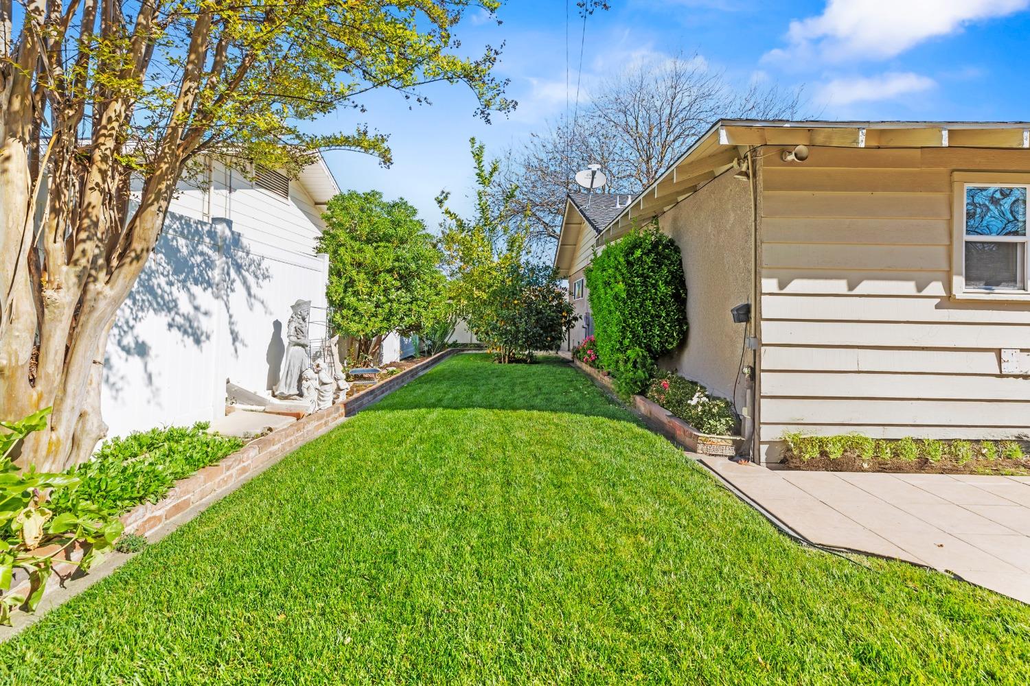 Detail Gallery Image 36 of 44 For 402 Northwood Dr, Modesto,  CA 95350 - 3 Beds | 2/1 Baths