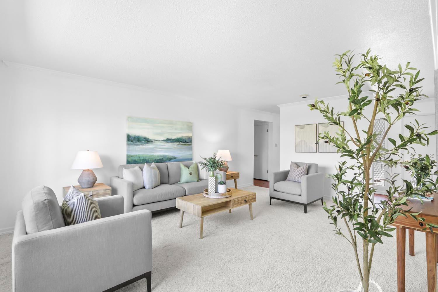 Detail Gallery Image 10 of 52 For 6392 Gloria Dr, Sacramento,  CA 95831 - 3 Beds | 2 Baths