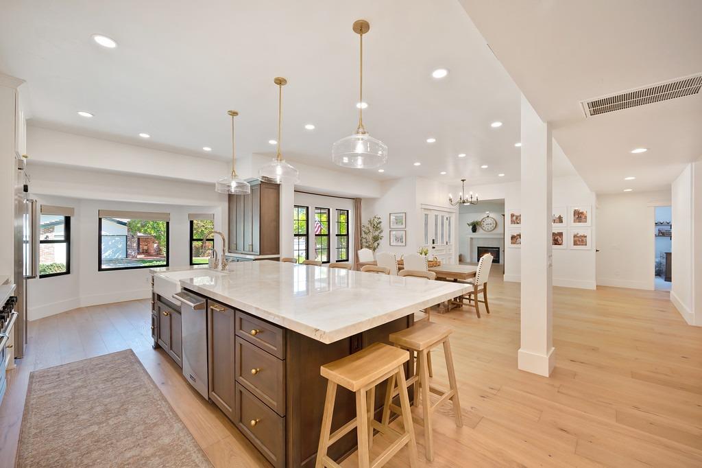 Detail Gallery Image 16 of 61 For 6616 via De Robles Dr, Rancho Murieta,  CA 95683 - 4 Beds | 3 Baths