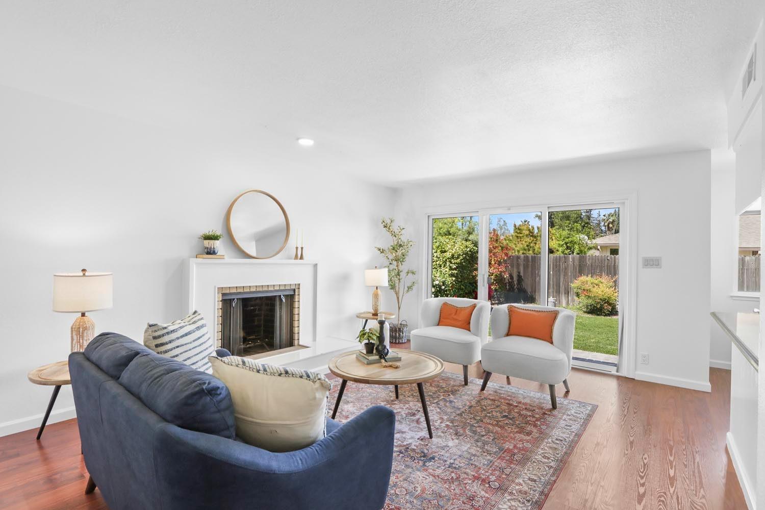 Detail Gallery Image 14 of 52 For 6392 Gloria Dr, Sacramento,  CA 95831 - 3 Beds | 2 Baths