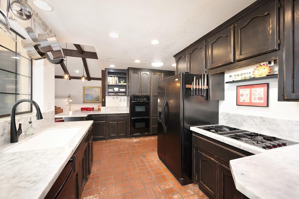 Detail Gallery Image 16 of 51 For 6542 via Sereno, Rancho Murieta,  CA 95683 - 4 Beds | 3 Baths