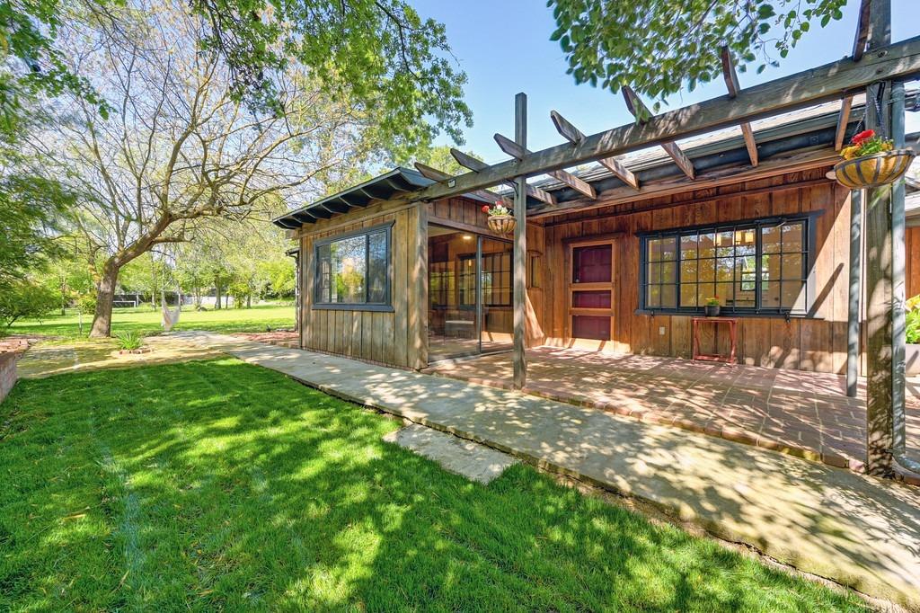 Detail Gallery Image 1 of 62 For 1515 Carlton Ave, Stockton,  CA 95203 - 3 Beds | 2 Baths