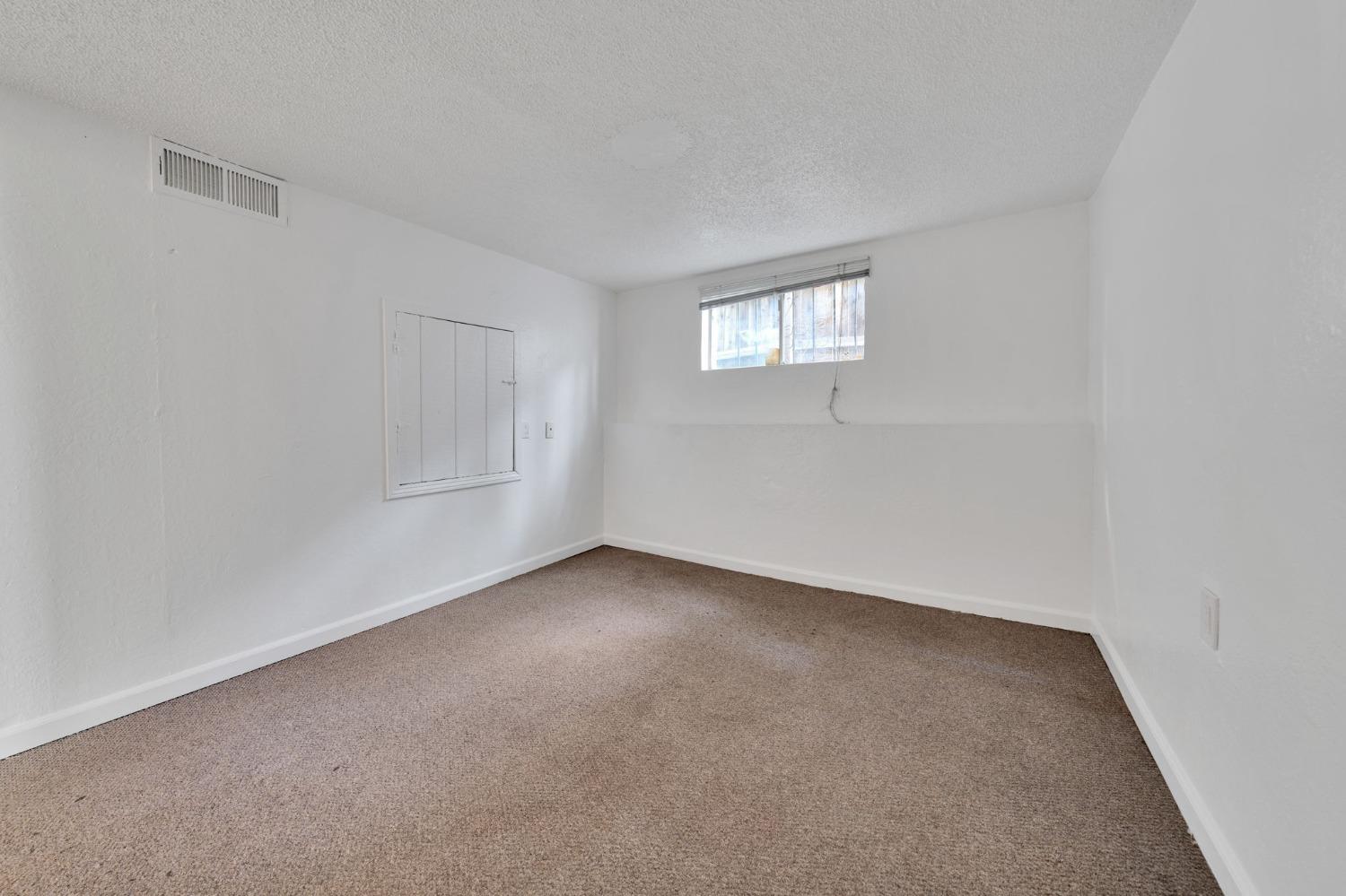 Detail Gallery Image 68 of 84 For 915 30th, Sacramento,  CA 95816 - 5 Beds | 2 Baths