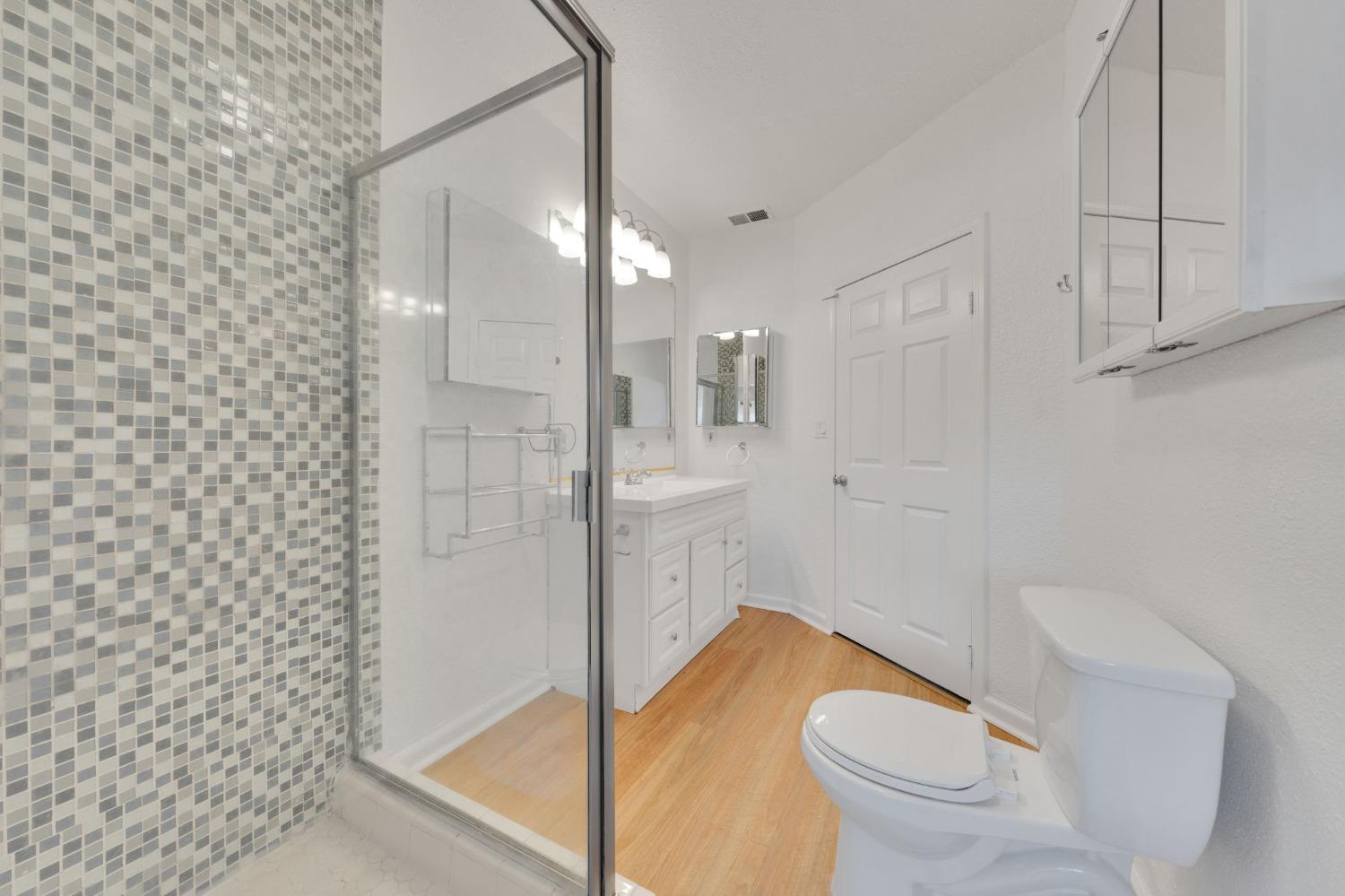 Detail Gallery Image 47 of 84 For 915 30th, Sacramento,  CA 95816 - 5 Beds | 2 Baths
