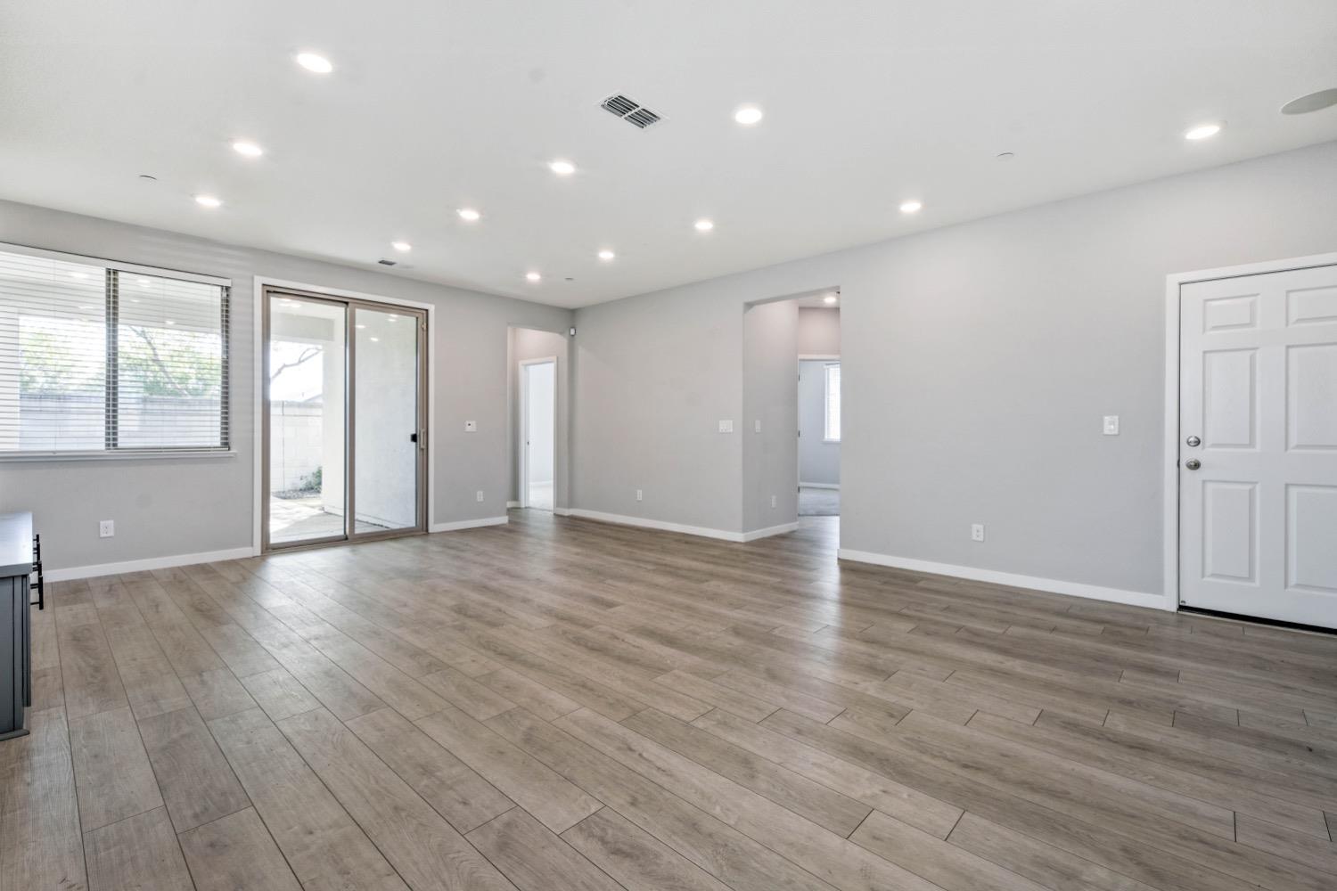 Detail Gallery Image 11 of 34 For 5641 Cobbler Ln, Linda,  CA 95901 - 3 Beds | 2 Baths