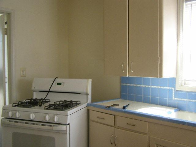Detail Gallery Image 6 of 16 For 1912 S Sutter St, Stockton,  CA 95206 - 2 Beds | 1 Baths