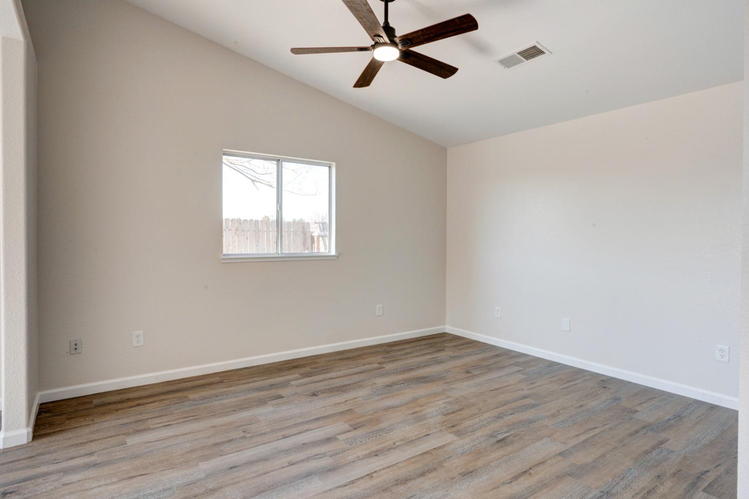 Detail Gallery Image 28 of 40 For 2717 Cowden Ave, Merced,  CA 95348 - 3 Beds | 2 Baths