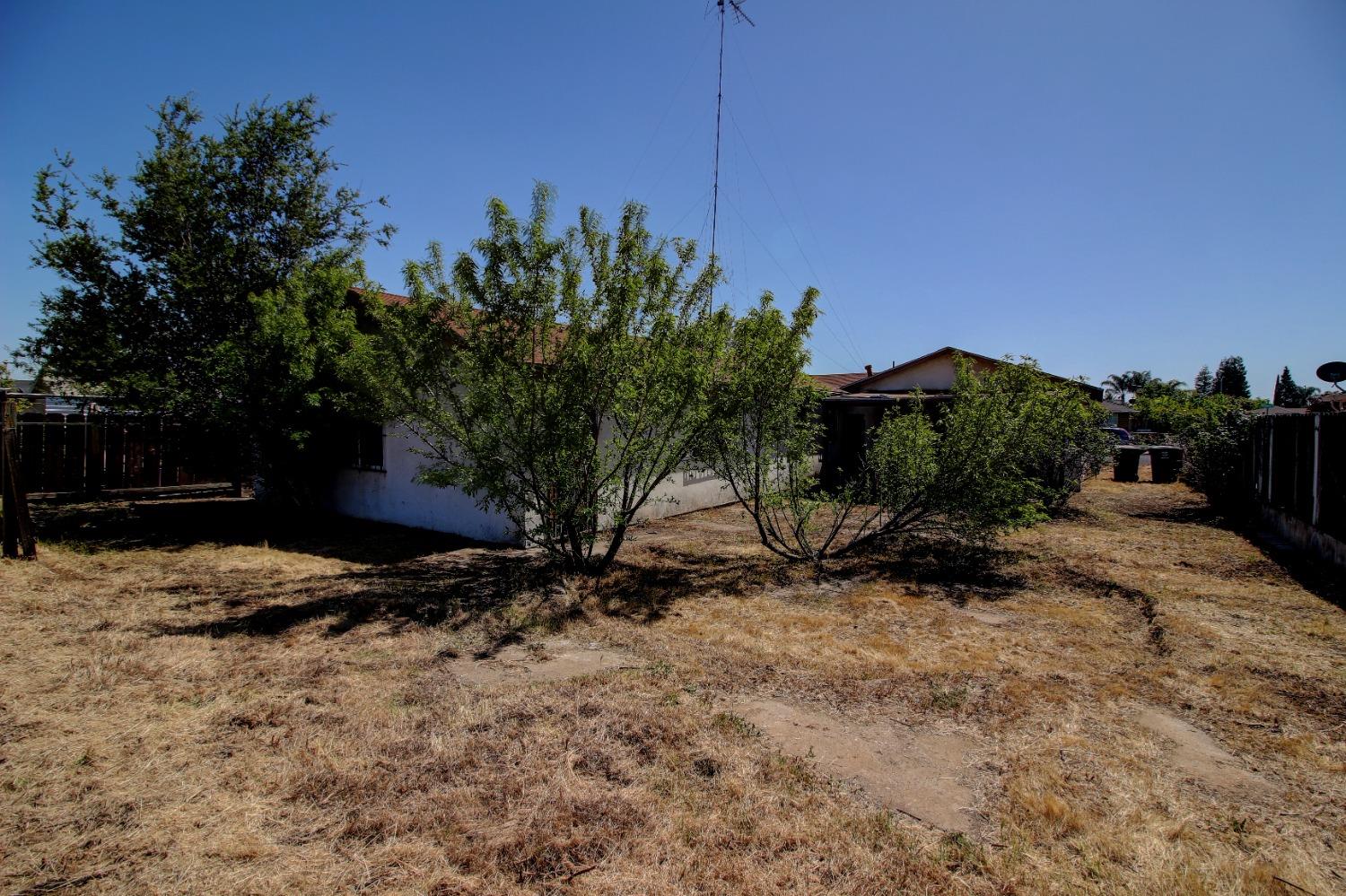 Hickory Avenue, Livingston, California image 32